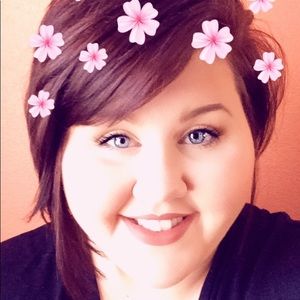 Meet your Posher, Rebekah